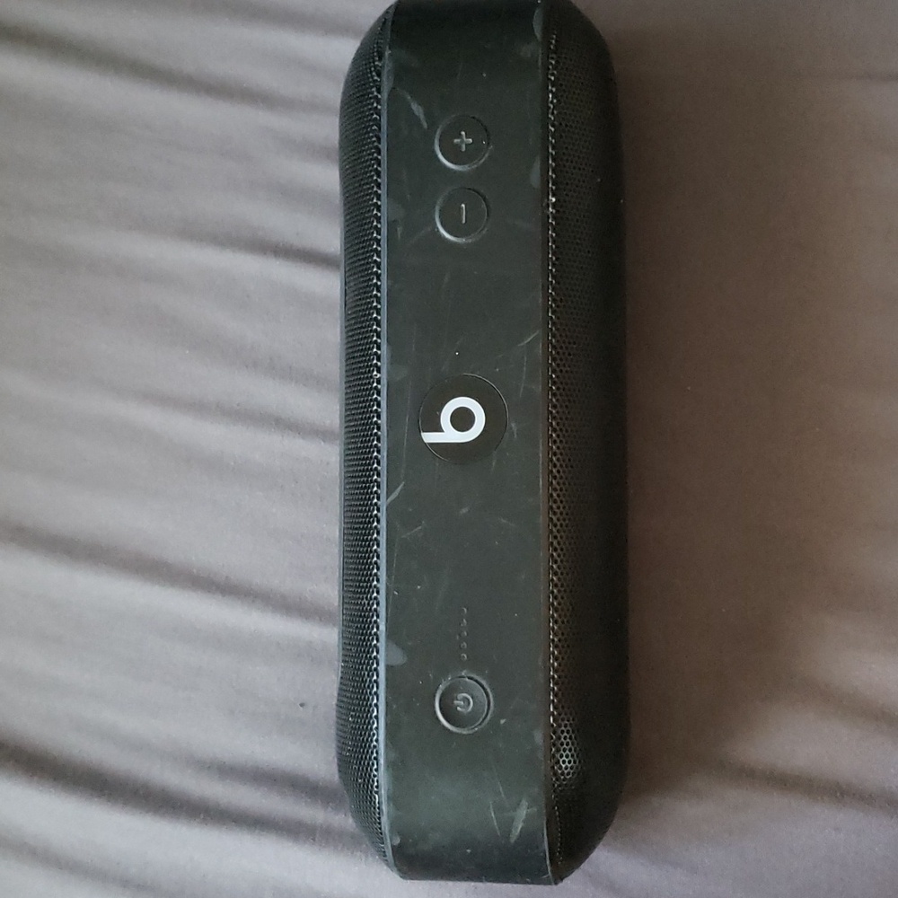 Beats by dre Bluetooth speaker